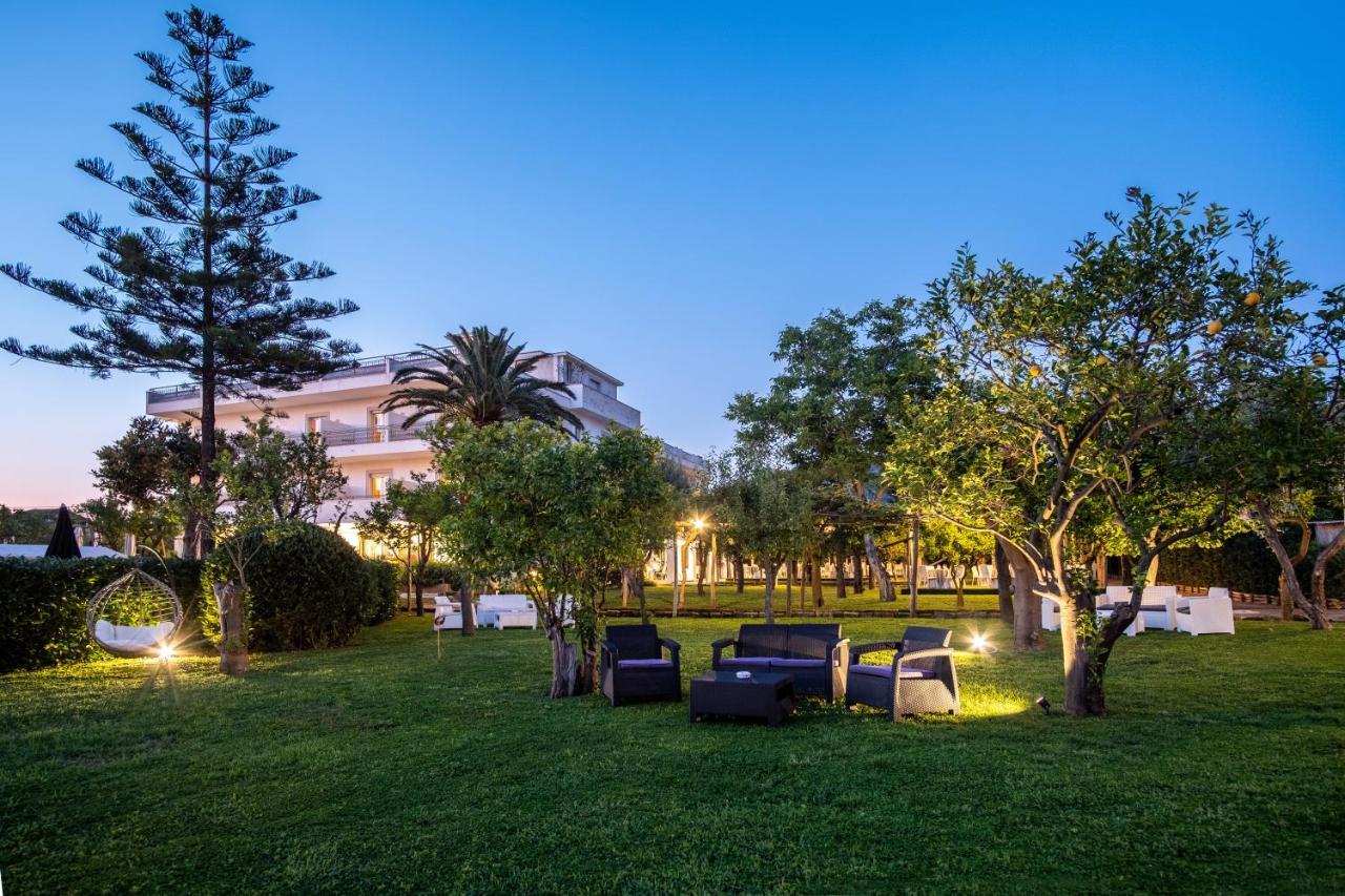 Hotel Alpha Sant'Agnello Eksteriør billede