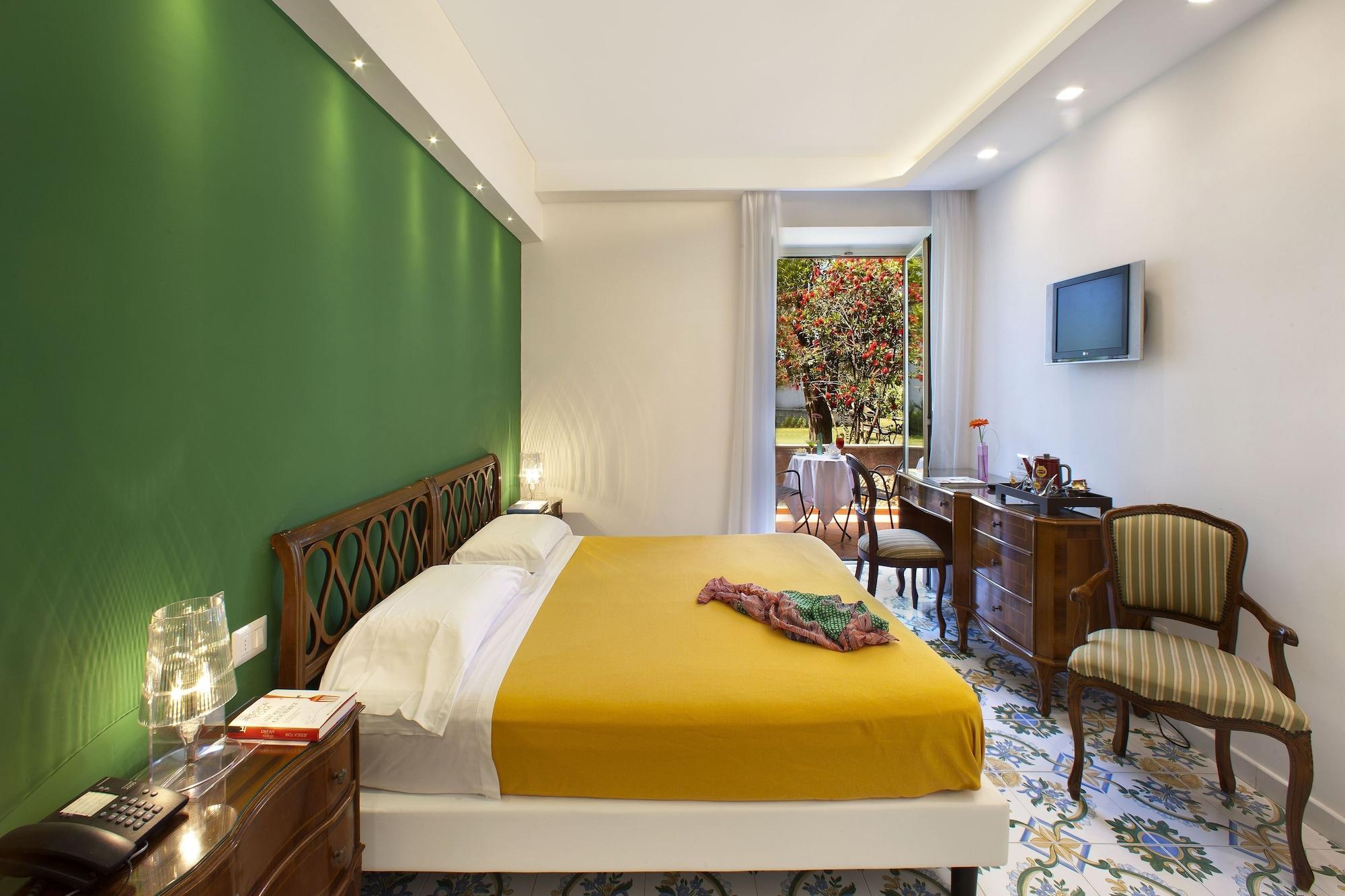 Hotel Alpha Sant'Agnello Eksteriør billede