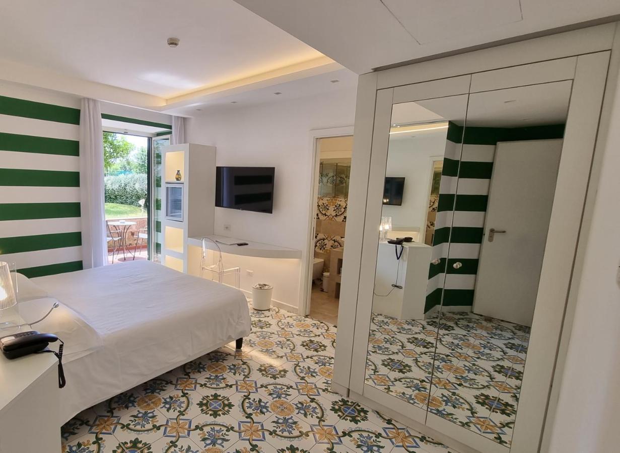 Hotel Alpha Sant'Agnello Eksteriør billede