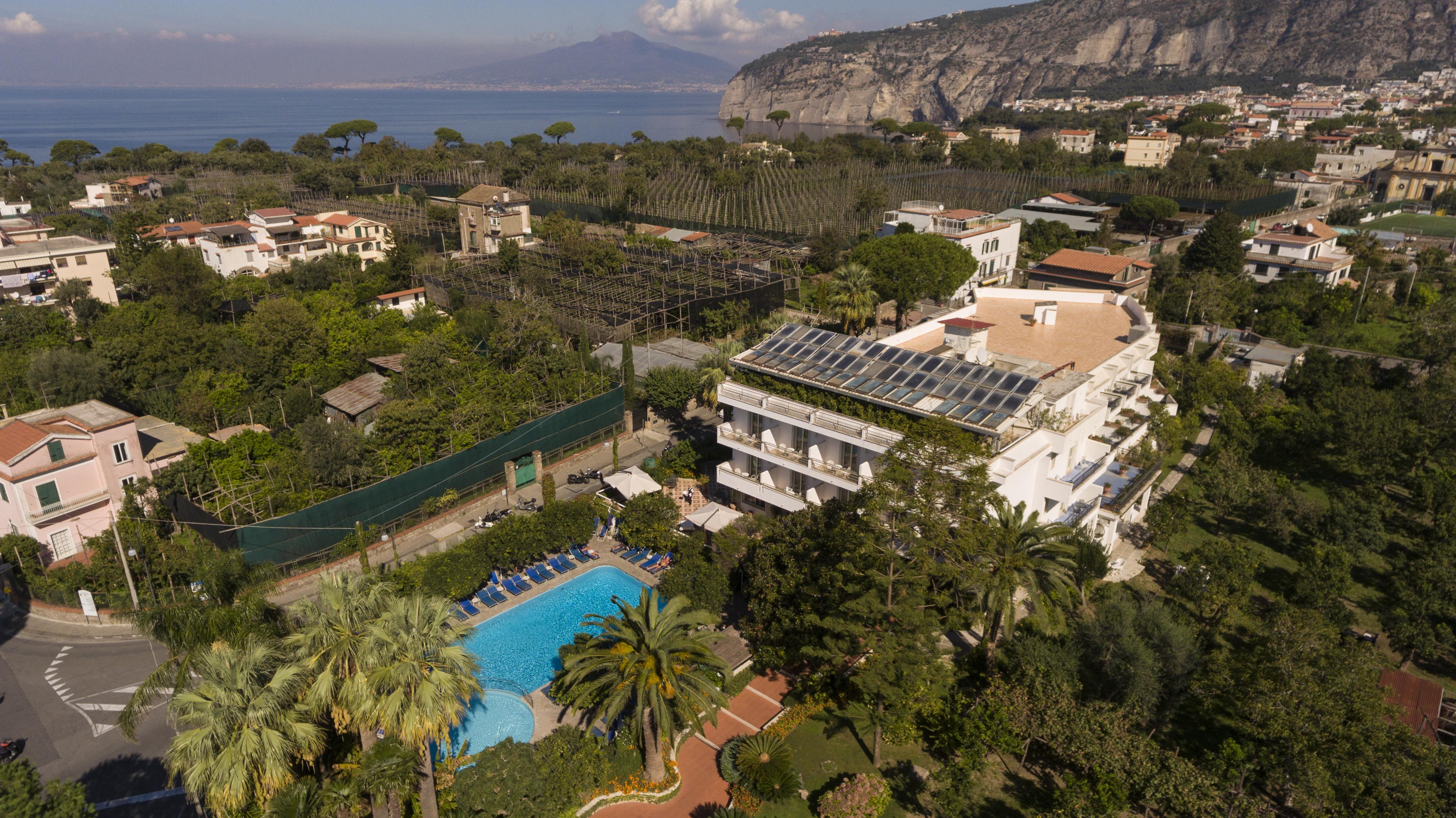 Hotel Alpha Sant'Agnello Eksteriør billede
