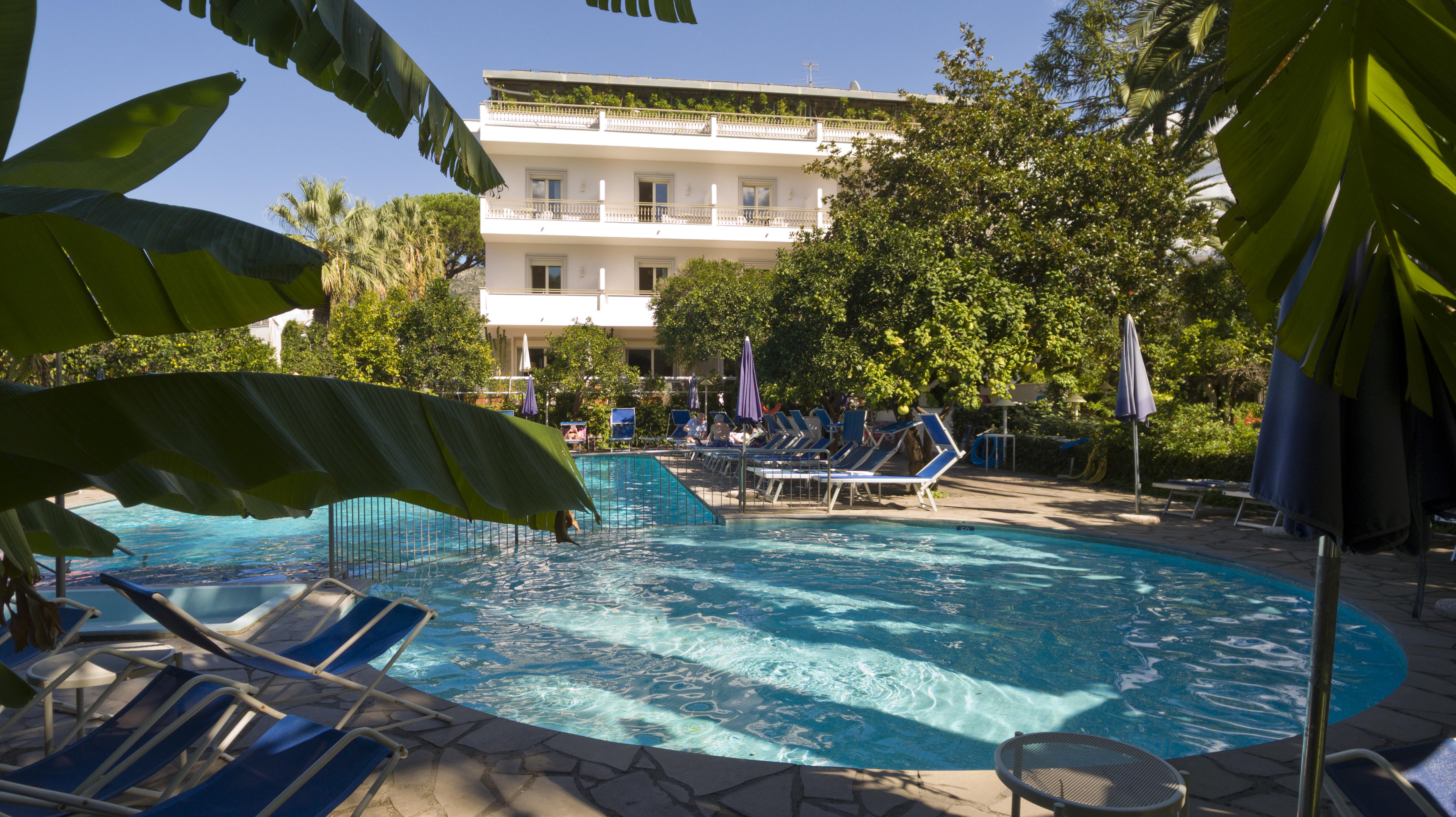 Hotel Alpha Sant'Agnello Eksteriør billede
